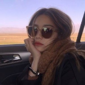 Meet your Posher, Uche